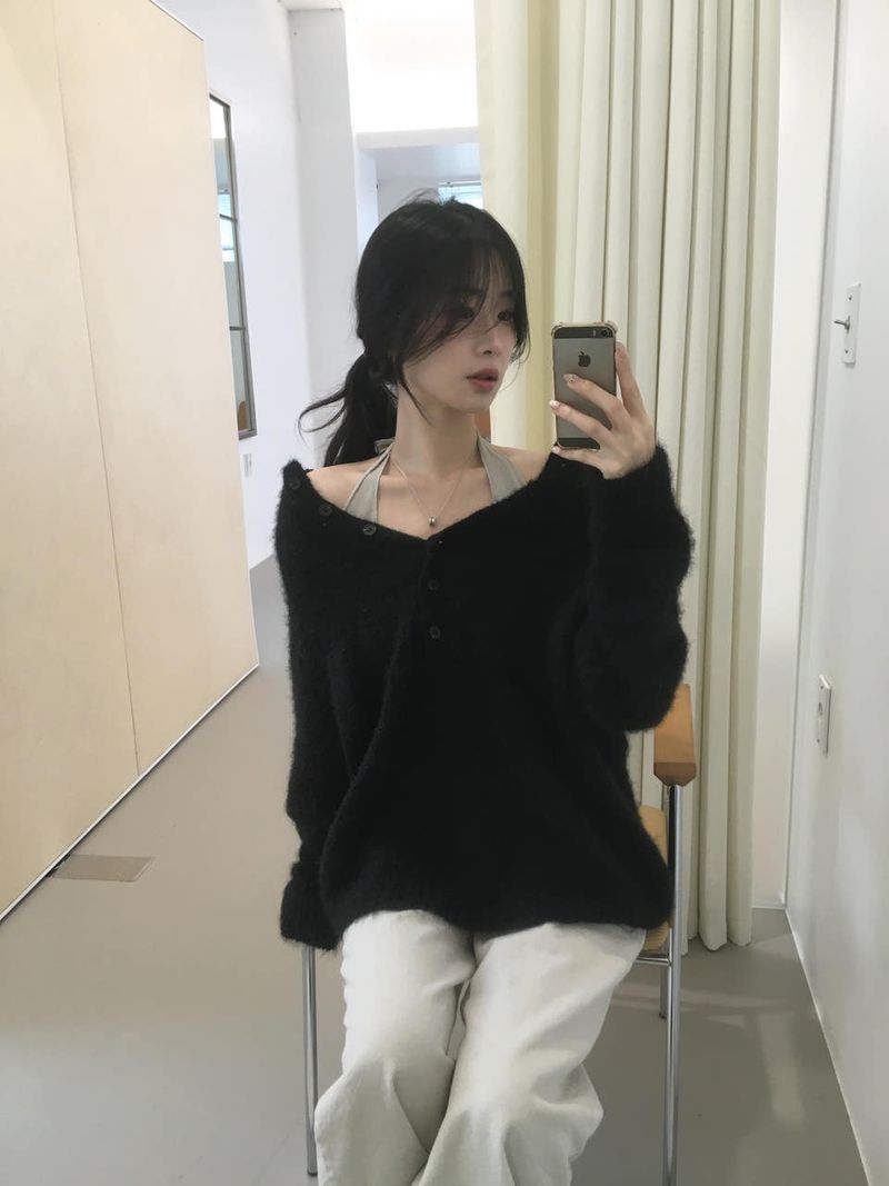 Fluffy henry neck knit