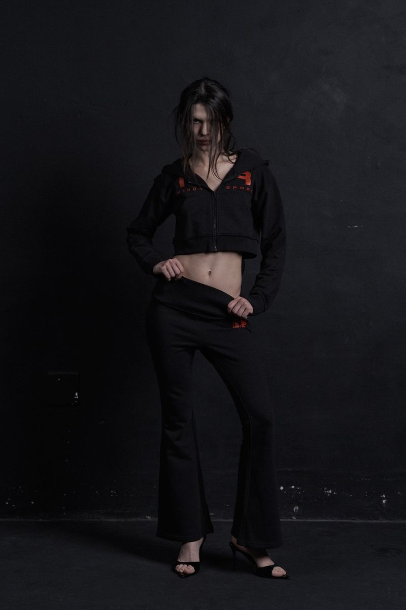 FR CROP HOODIE ZIP-UP BLACK