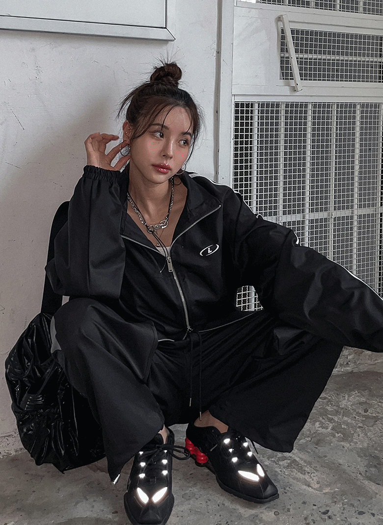 ULAN（ユレン）の「(UNISEX) オーバーラインツーウェイウインドブレーカー（Jackets/Outerwear）」