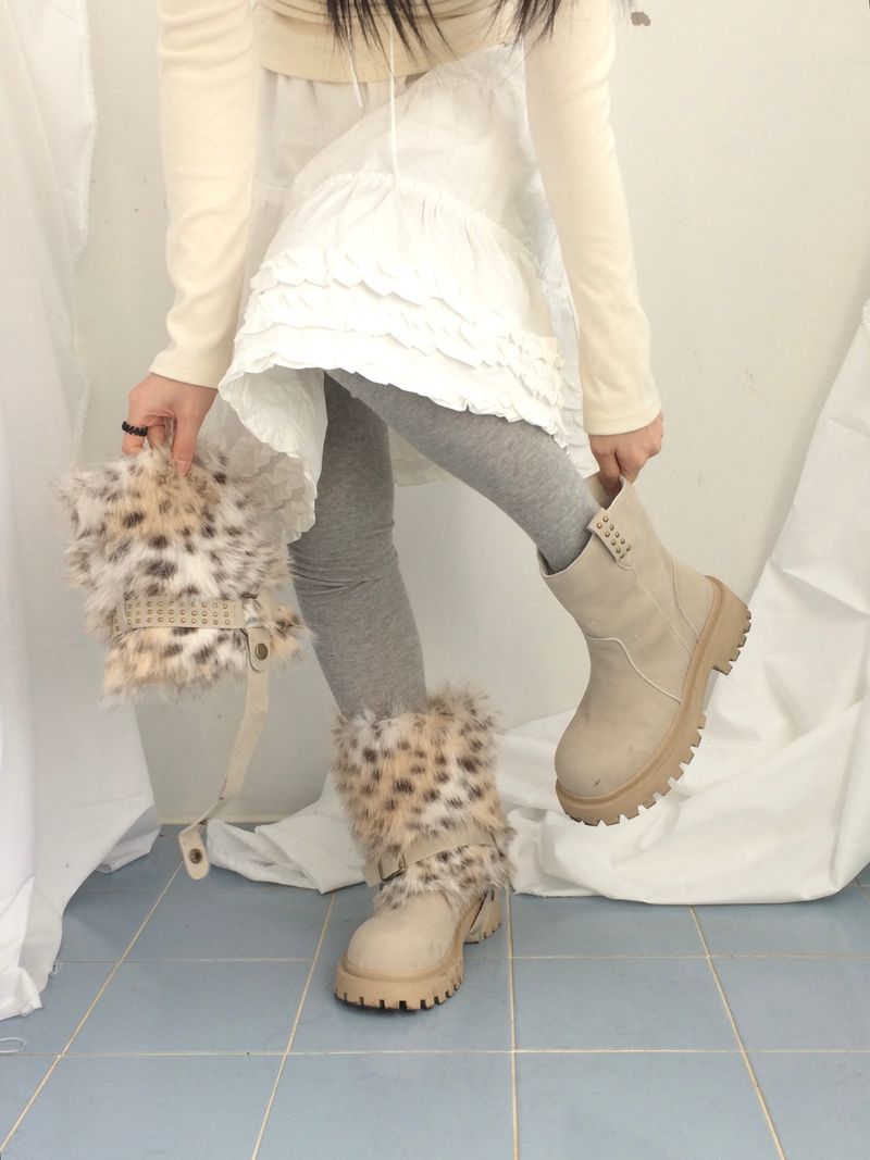 Vintage Stud Two Way Fur Boots