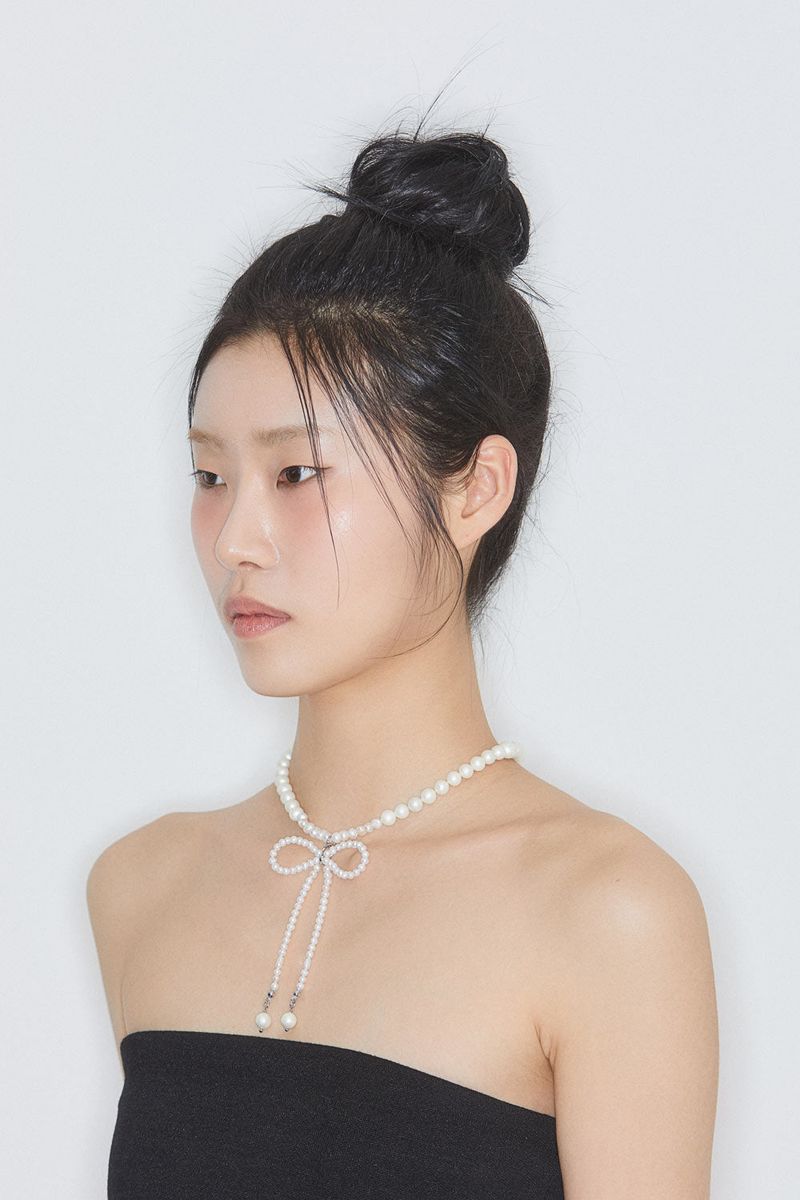 Pearl ribbon necklace