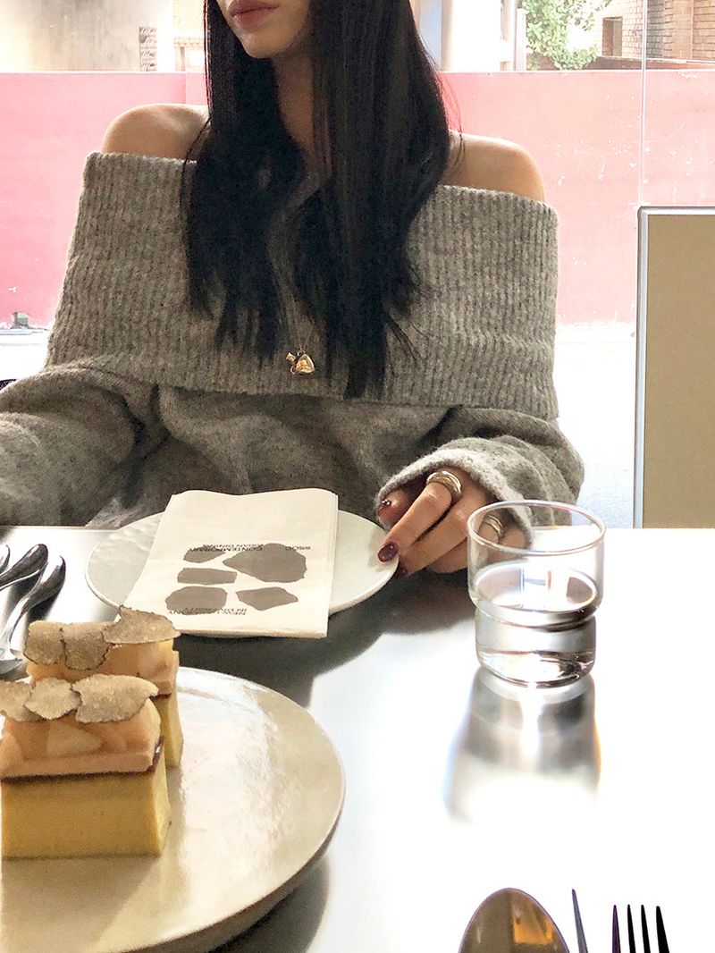 [MADE] Endelin Wool Off-Shoulder Knit
