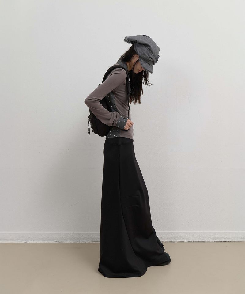 ojos（オホス）の「Asymmetric Mermaid Jersey Skirt / Black（Skirts）」