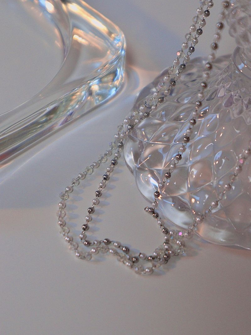 crystal ball pearl choker