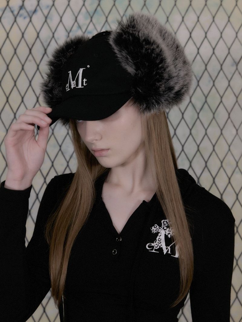 SIGNATURE EARFLAP BALL CAP