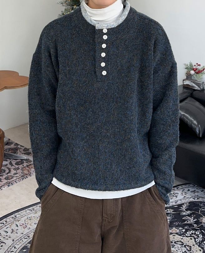 Rained color matching henley neck knit