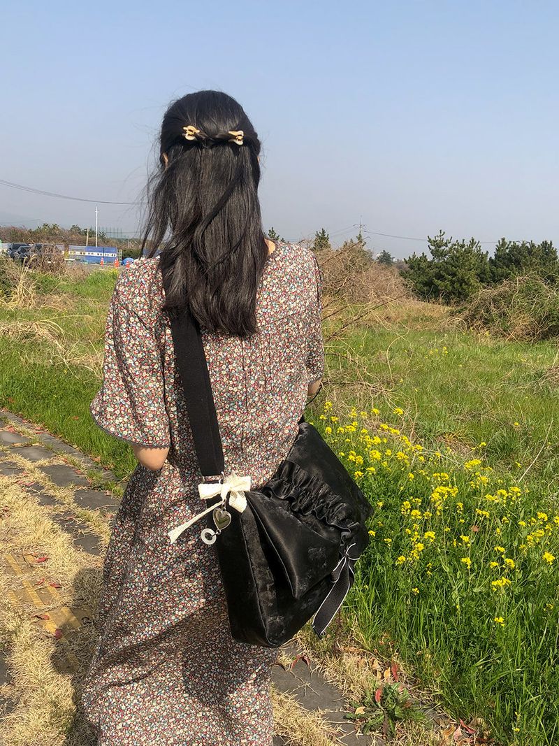 Ruffle envelope bag_black