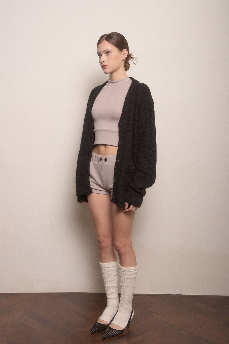 Hari button shorts