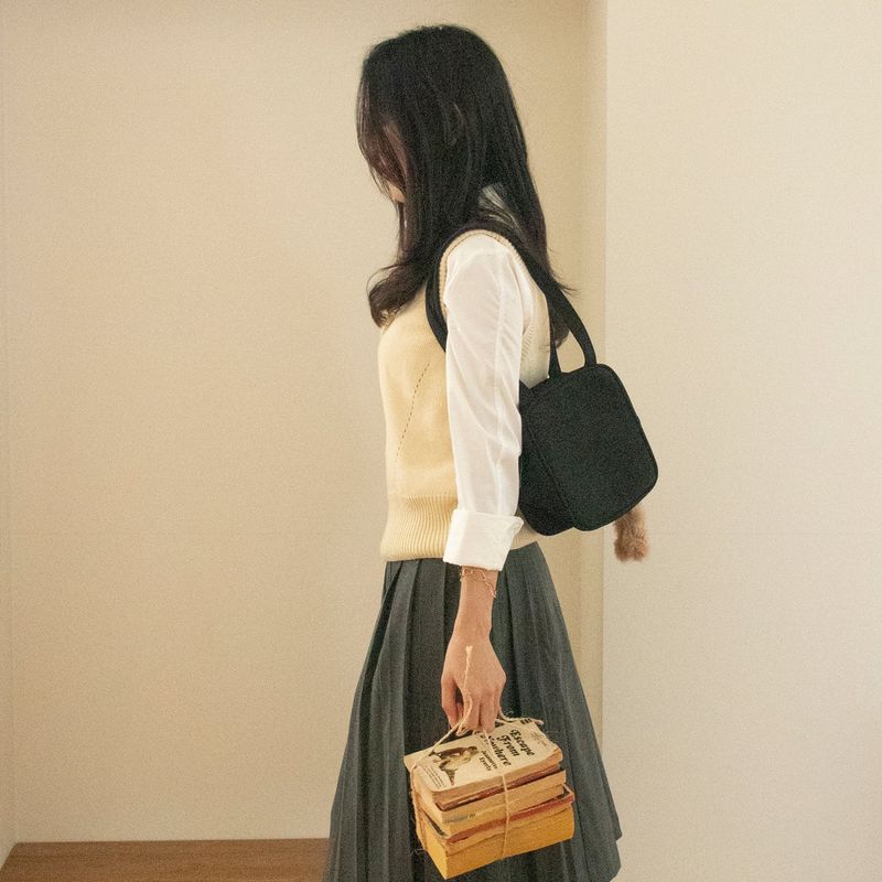 square suede bag _black