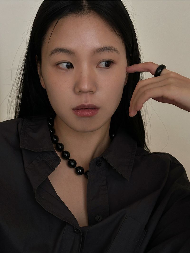 ONYX LARGE NECKLACE