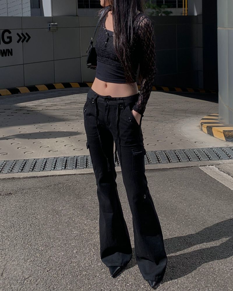 Deep cargo boots cut pants
