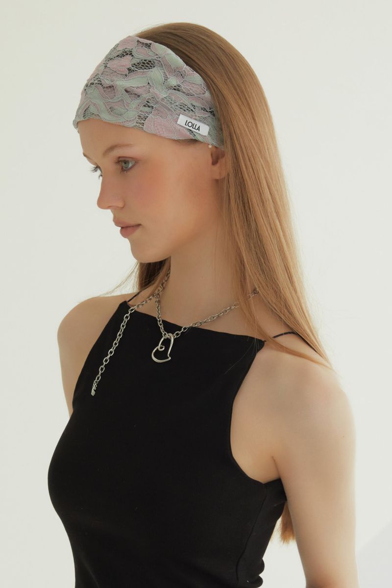 LOLLA（ローラ）の「レースバイブヘアバンド（ヘアアクセサリー）」