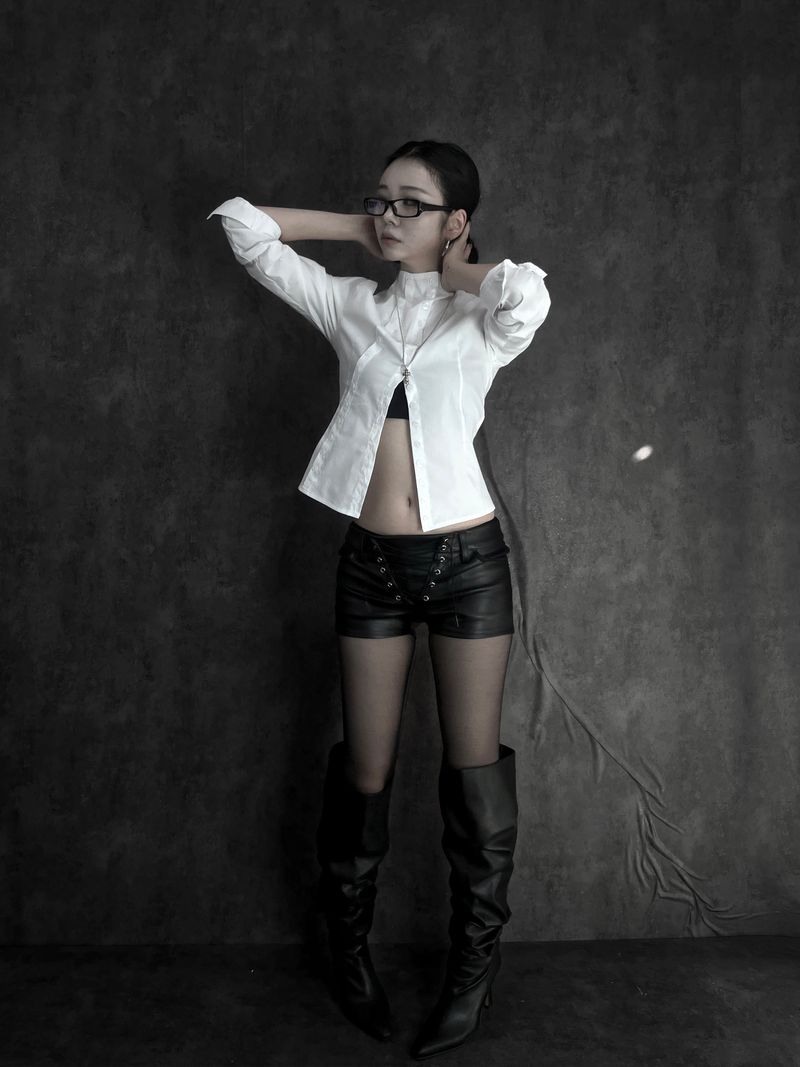 slim semi high-neck button shirt (2color)
