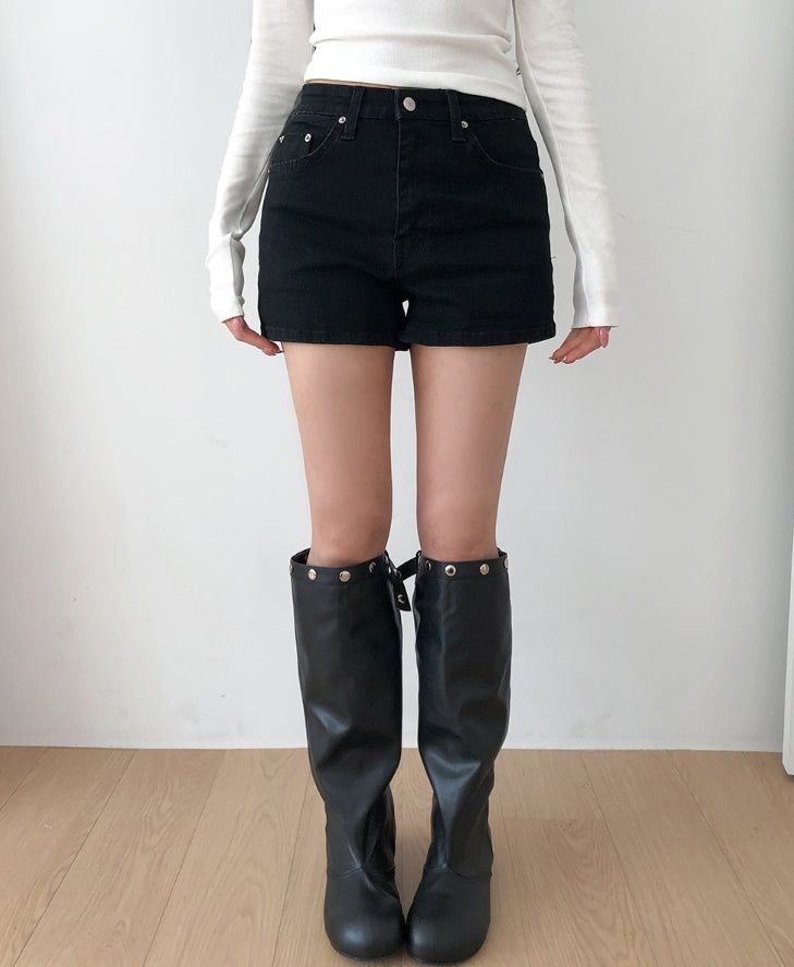 ULAN(ユレン)の「Snap Buckle Slouch Boots(Shoes)」