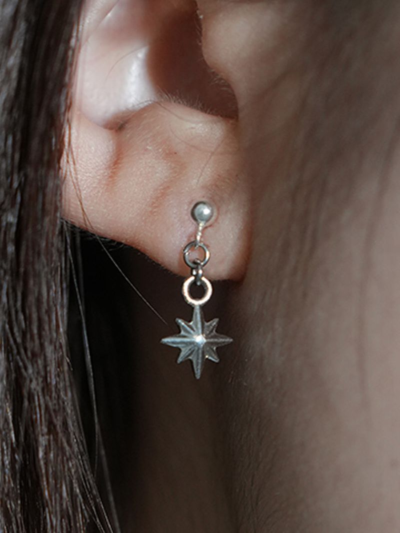 Boho Libertude（ボホリベルチュード）の「スターリットピアス（アクセサリー）」