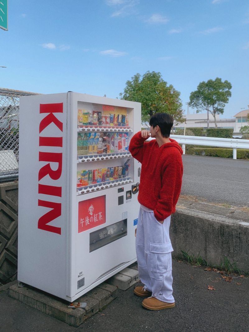 Yuki cozy knit hood