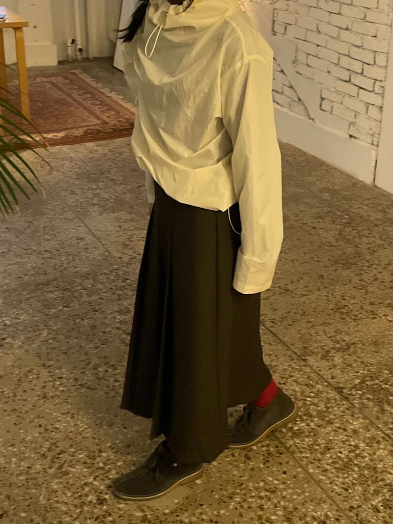 Leaf crease long skirt