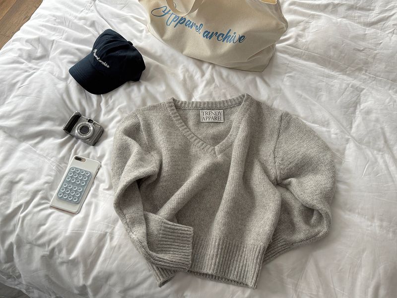 [MADE] FIFTY WOOL V-NECK KNIT