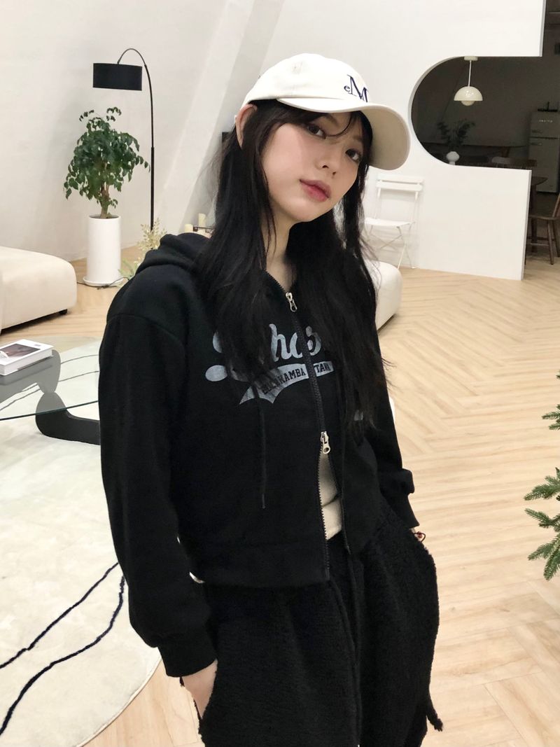 ディバインフードジップアップ