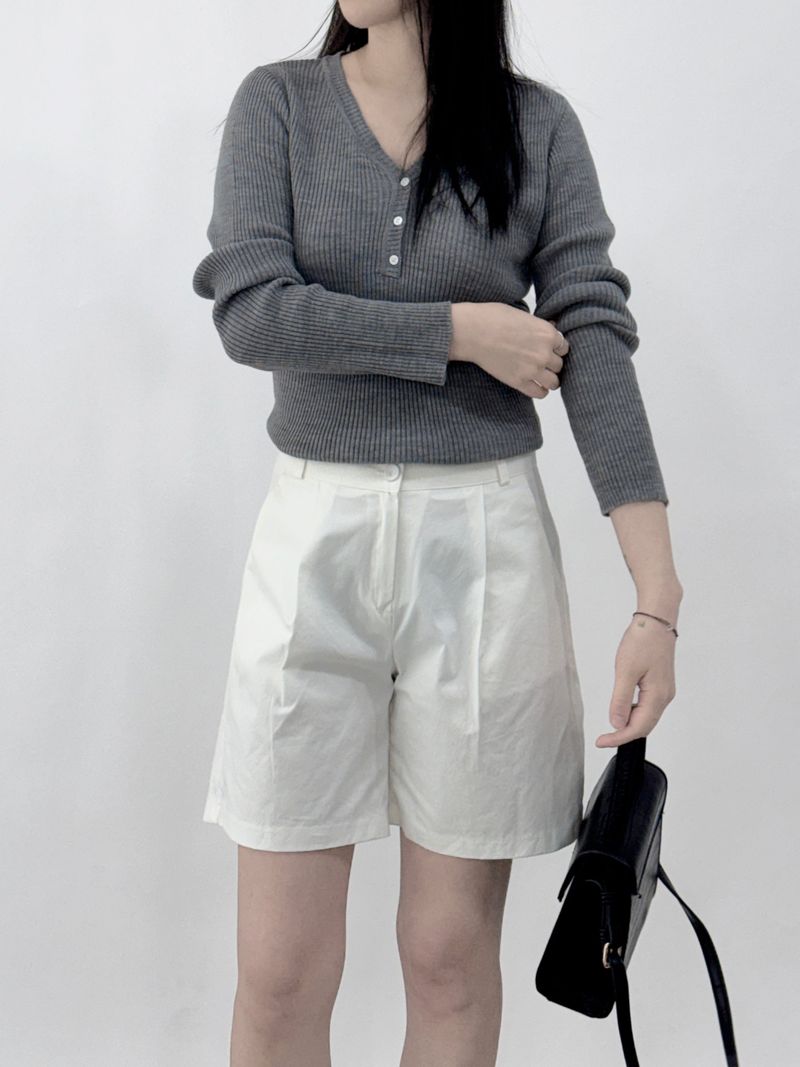 Scani V-neck Button Long Sleeve Knit