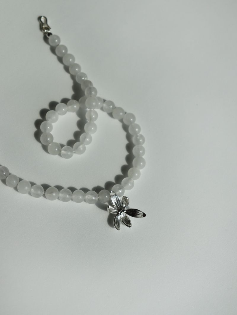 FLOWER BALL NECKLACE