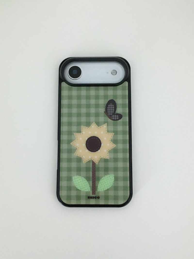 shop.nuee（ショップニュイ）の「sunflower case (glossy) （Smartphone Accessories）」