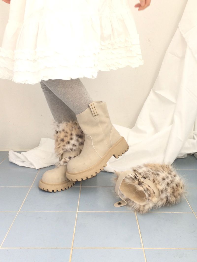 Vintage Stud Two Way Fur Boots
