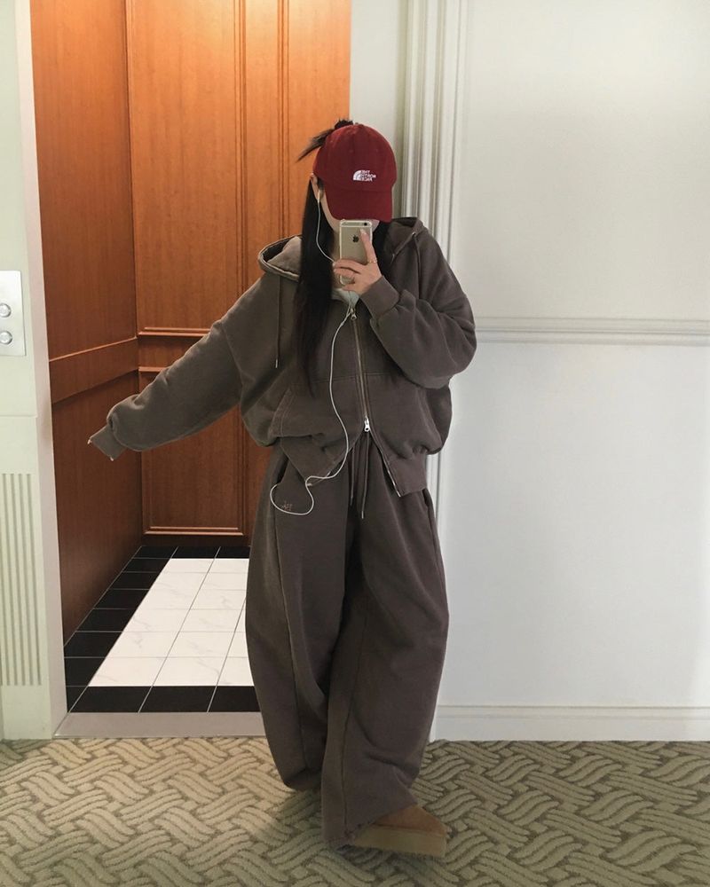 [BELLIDE MADE] Ritz, BACK RAISED PIGMENT WIDE TRAINING PANTS