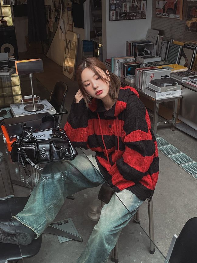Stripe cable hood warmer knitwear
