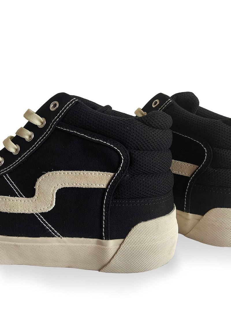 Cloud High Black White Sneakers