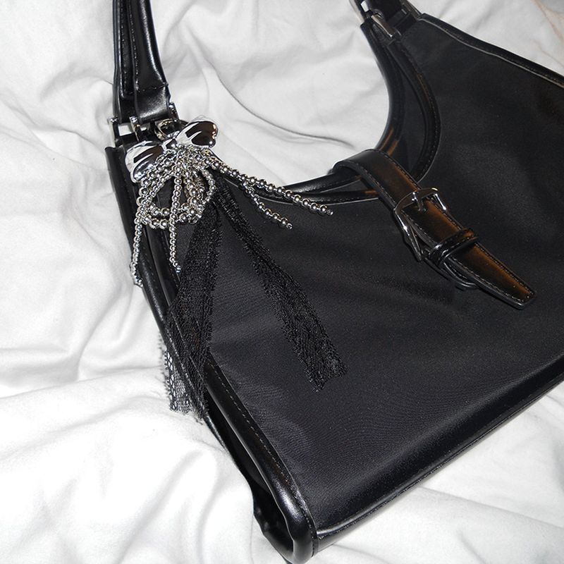 Black frill ribbon keyring