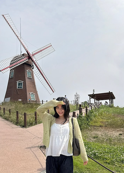 Windy Hill Punching Summer Cardigan