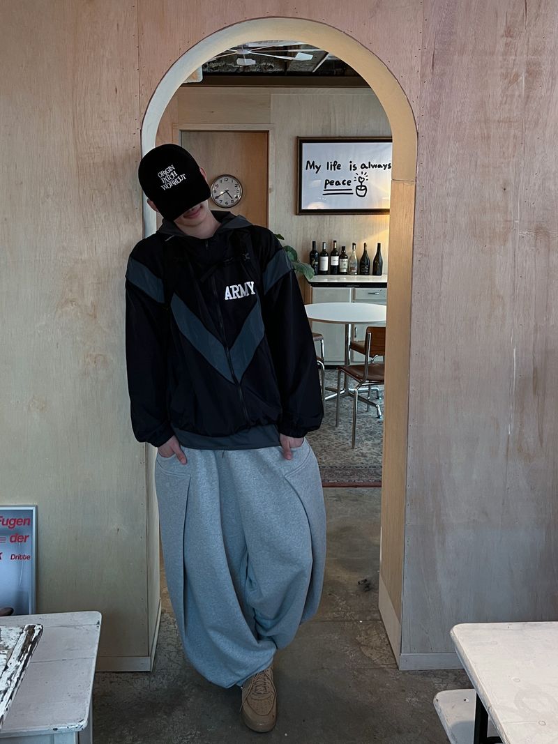 Ami Windbreaker Jacket (2 Colors)