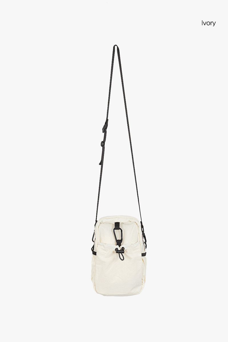 Carabiner out pocket mini cross bag