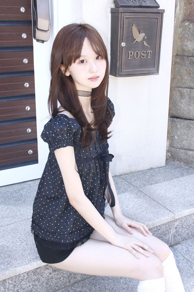 DOT SCARF LACE BLOUSE (2color)