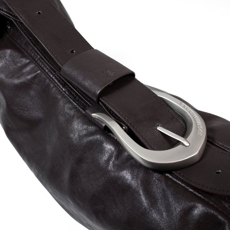 H-Buckle Banana Leather Bag (brown)