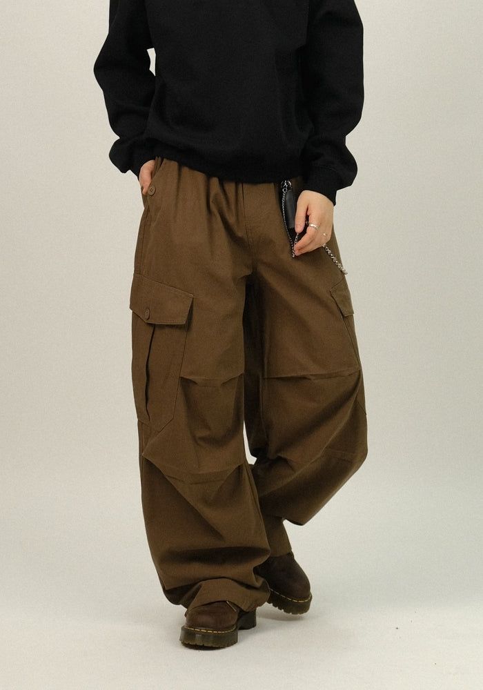 SEMIKAJI(セミカジ)の「AN Two-tuck Cargo Banding Pants(Pants)」