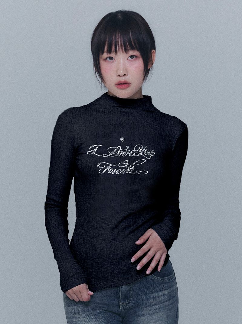 ADORE BELLE(アドールベル)の「LETTERING CUBIC TURTLENECK T-SHIRT - BLACK, NAVY(Tops)」