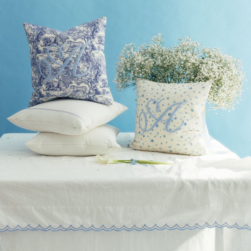 azulejo collection A embroidery cushion