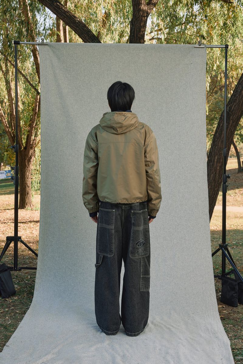SYMBOL EMBROIDERY WINDBREAKER [BEIGE]