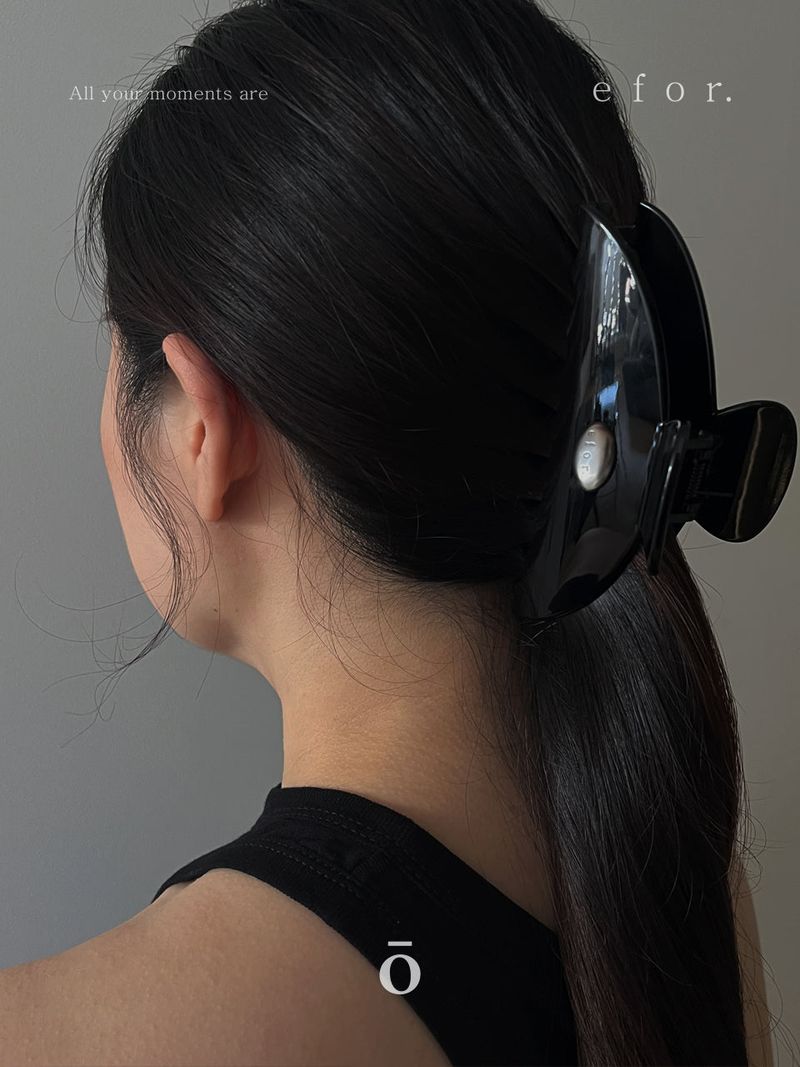 Logo Button Hair Clip L