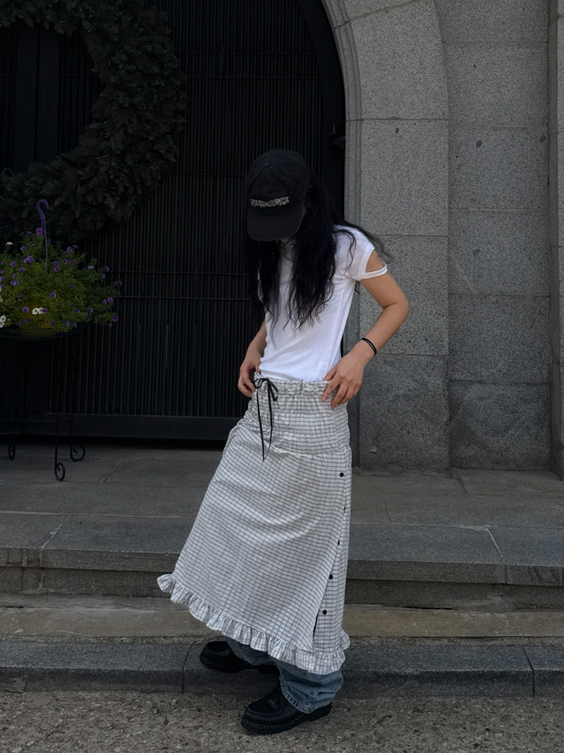 washing regular fit denim pants