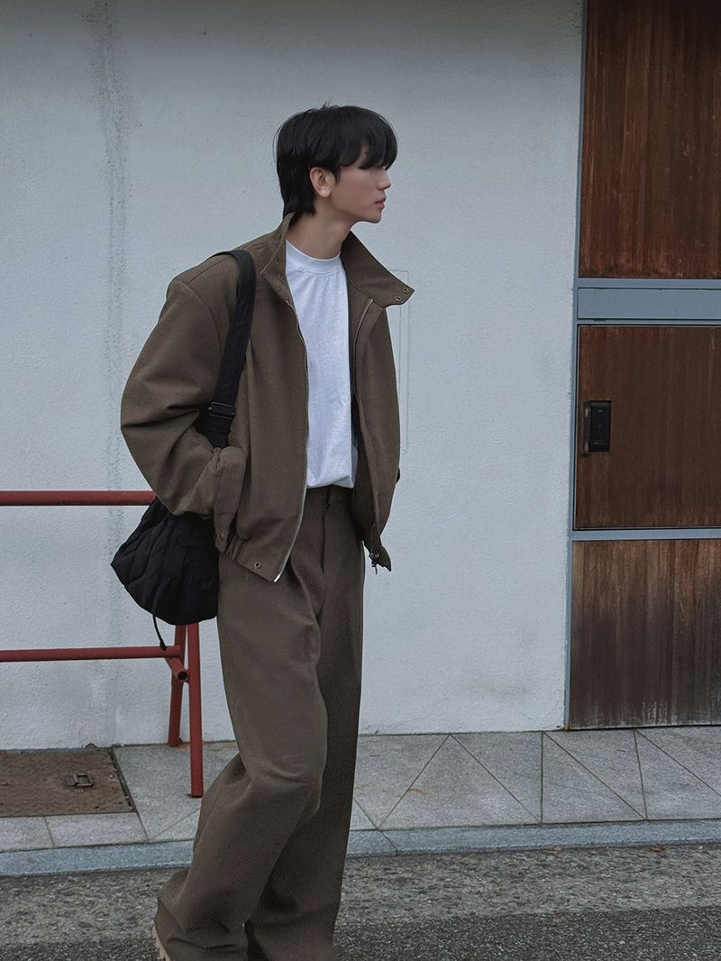 ASCLO Drop Shoulder High Neck Blouson (2color)
