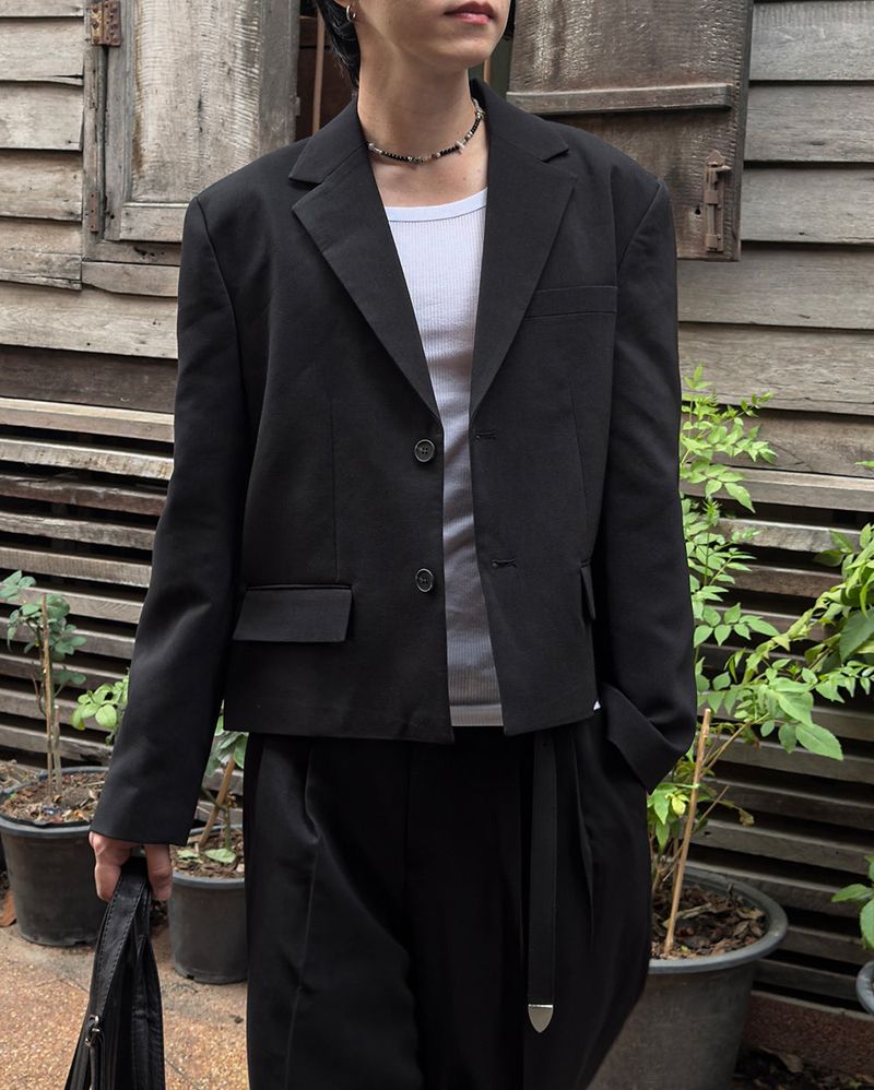 LUMI Oversized Crop Blazer