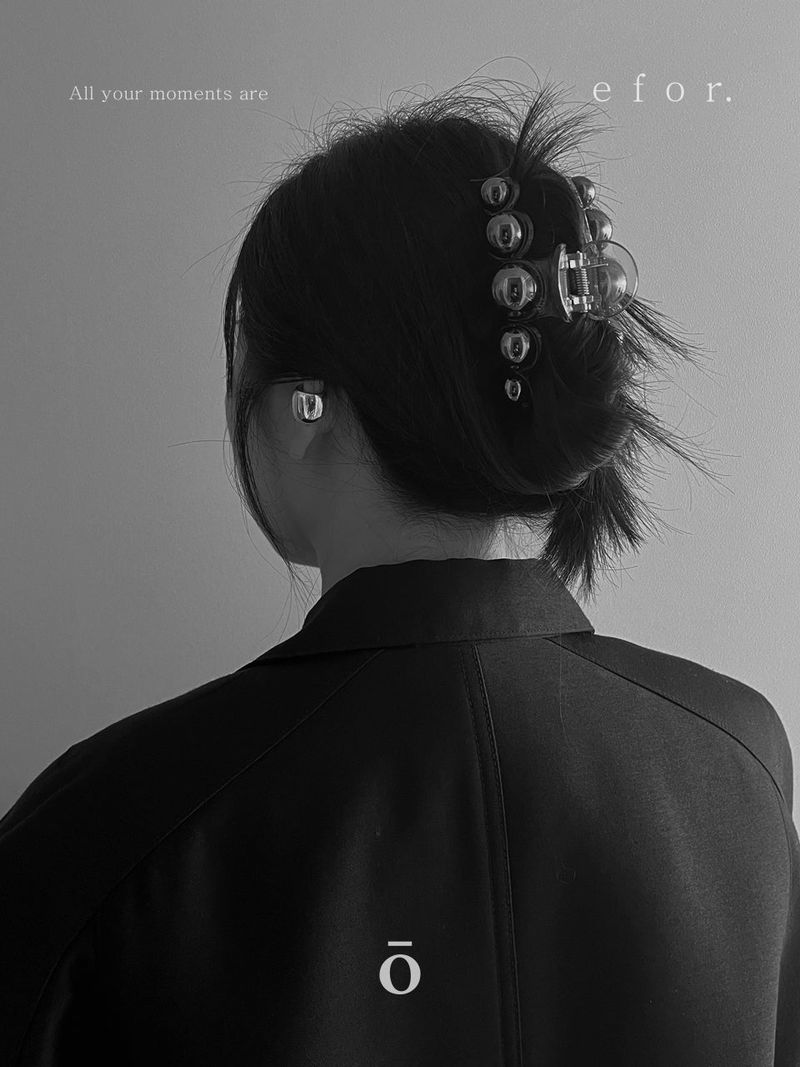 Hair Clip Silver Ball _ BK