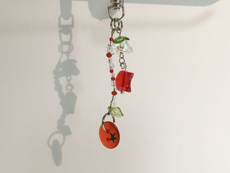 Tomato cat keyring