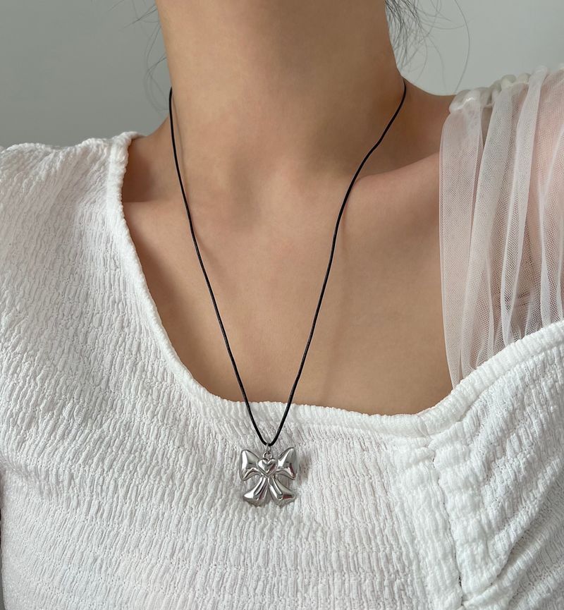 yun Big Ribbon Heart Stainless Steel Cowhide Rope Strap Strap Long Layered Necklace
