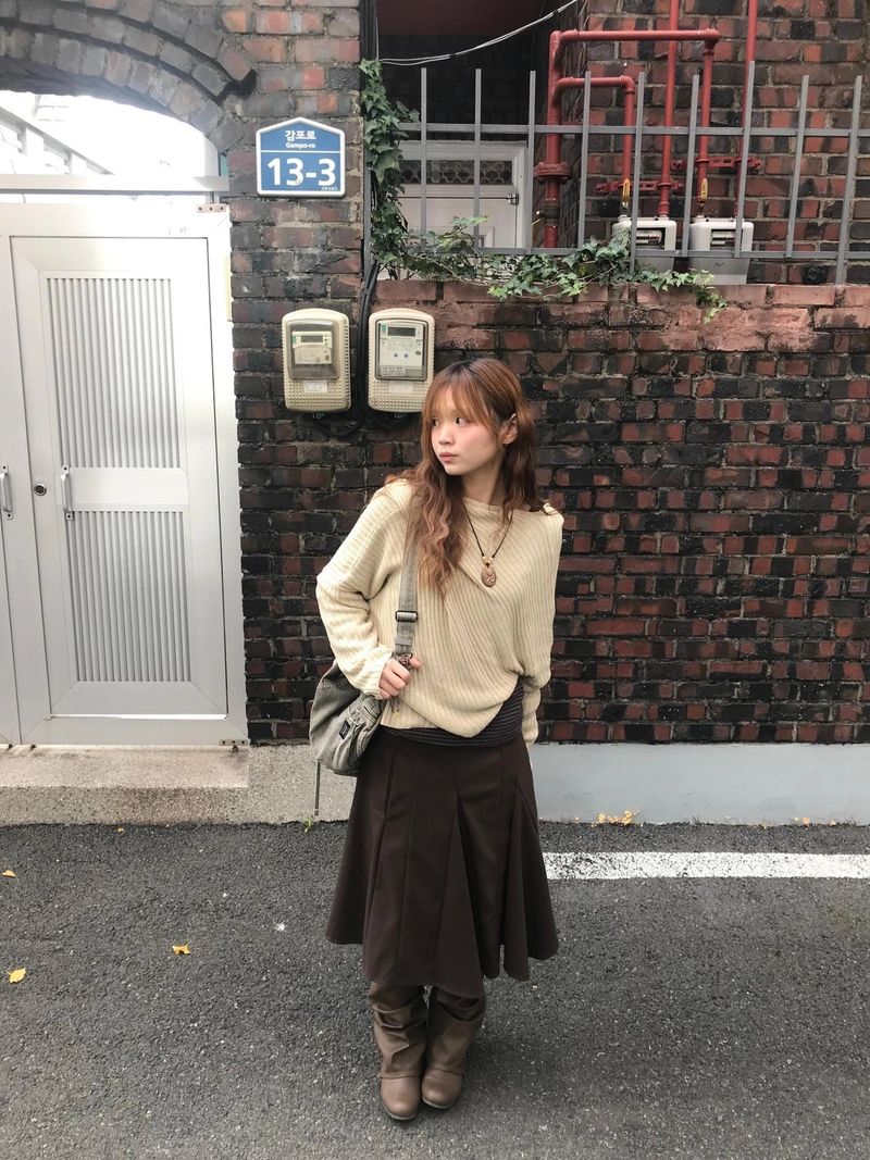 oka off-shoulder hoodie
