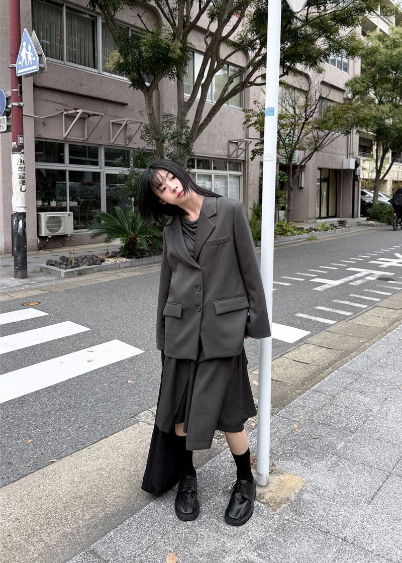3BUTTON CLASSIC BLAZER