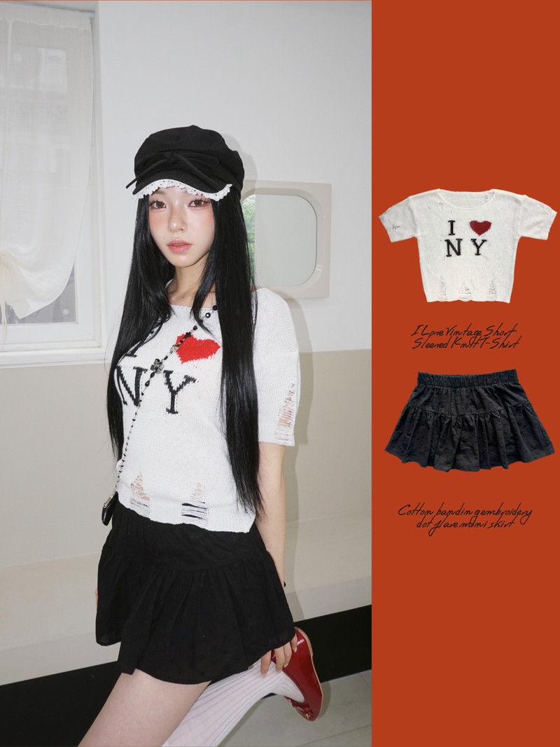 dereborujo（ドレボルゾー）の「Cotton banding embroidery dot flare mini skirt（Skirts）」